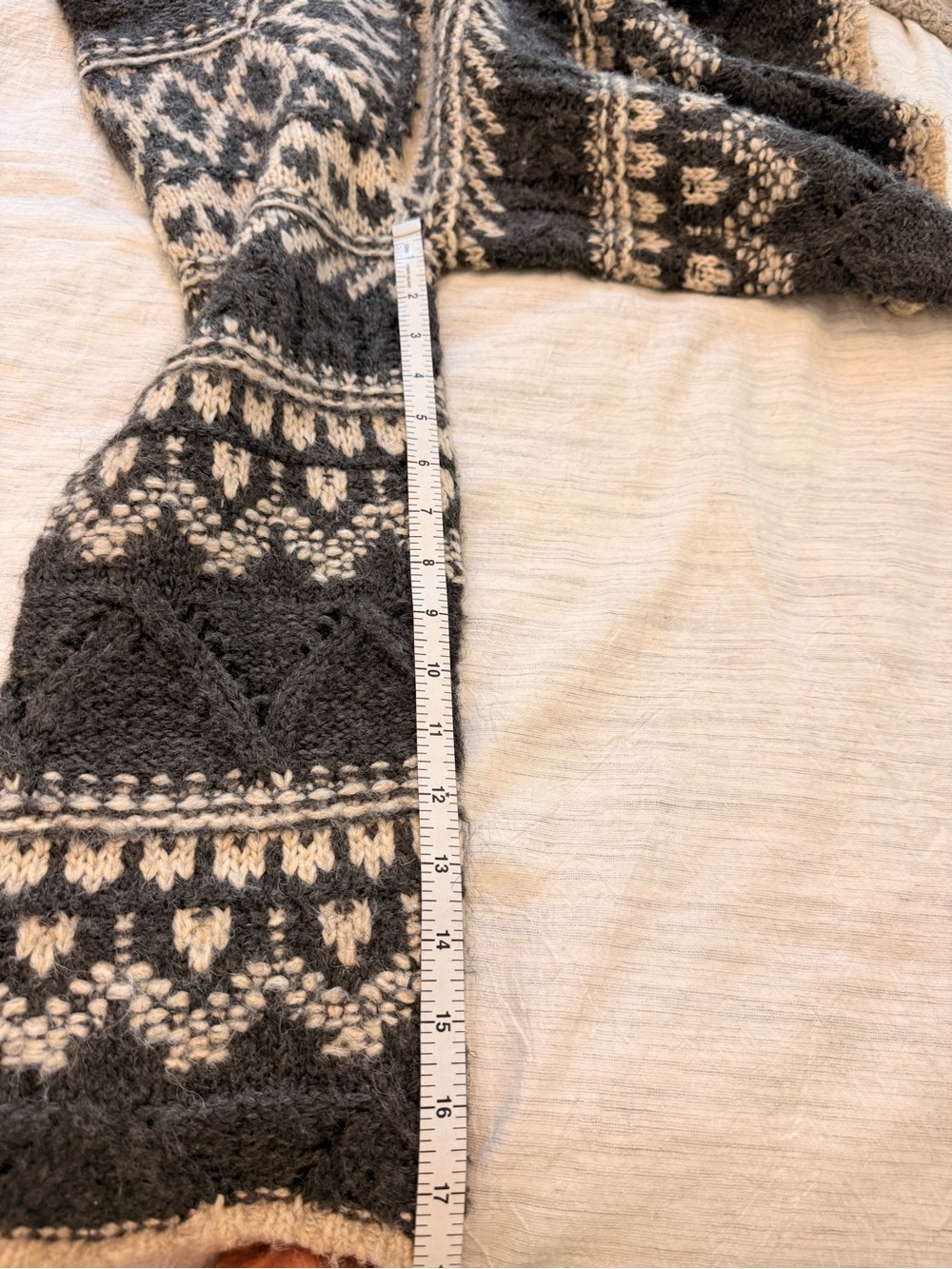 Sanctuary Cozy Fair Isle Knit Sweater in Charcoal & Cream EUC - Picture 6 of 10